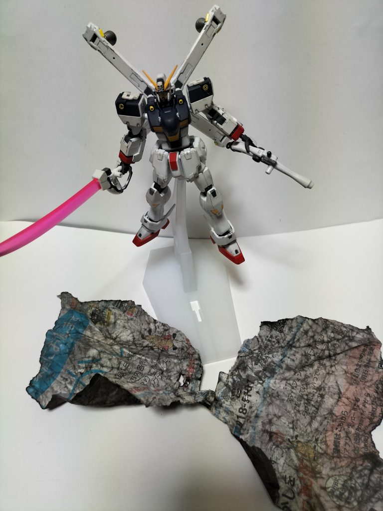 マントの裏は、適当なチラシでした