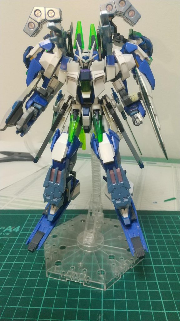 ダブルオースカイアヴァランチダッシュ(typeFX)最終決戦仕様最終決戦仕様!!フルアーマー!!やってみたかった!!といってもスカイのHWSを背中と足にくっ付けて胴体部分に追加装甲を付けただけですが正直もう満足してアヴァランチユニットとかはまだ塗装はしてません。予定は未定もしできたらまた更新しときます。