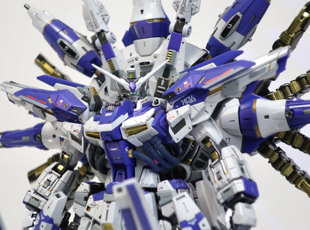 今まであまりやってこなかったスジ彫りはヨレたりはみ出したりと四苦八苦しながらやってました。本作をきっかけに少しはスキルアップできたんじゃないかと思ってます