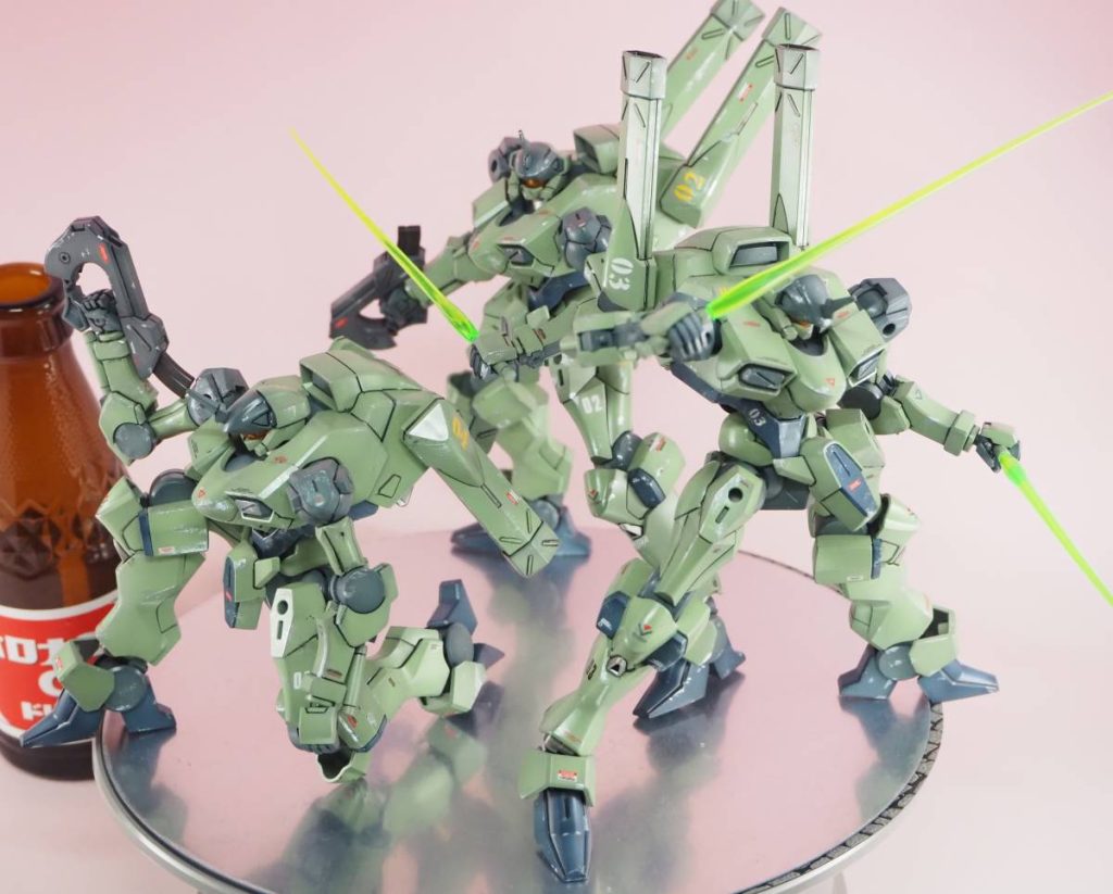 アーマードコアっぽいとよく聞きますが、パトレイバーのヘルダイバーを連想してしまいます。