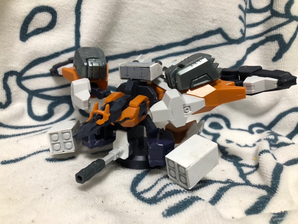 足の方はビルダーズパーツを使い作成。過去作のOタイプに比べてアーマーは安定しております。