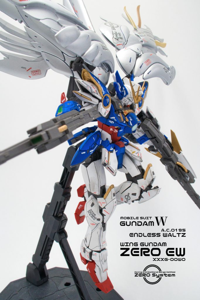 翼には自作デカールを多用しています。