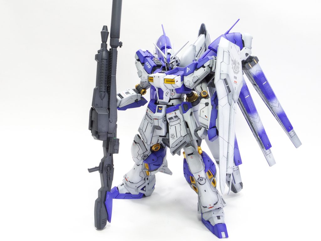 RG Hi-νガンダム–2枚目/制作者：guplafactory