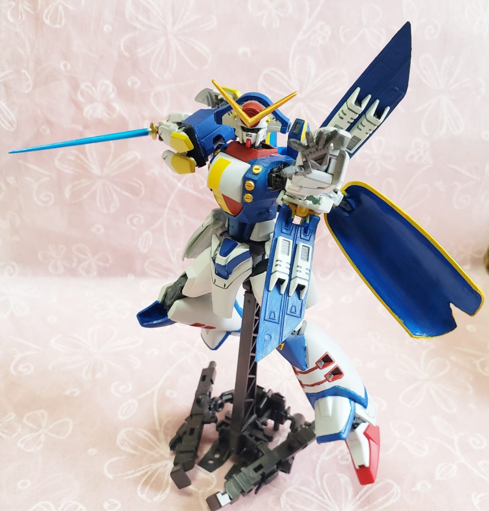 動くとめちゃくちゃカッコいいことに気がつく機体の筆頭だと思います。ローズカッコいいよローズ。