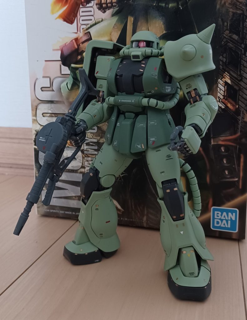 色々と塗りました♪貼る物も貼りました♪