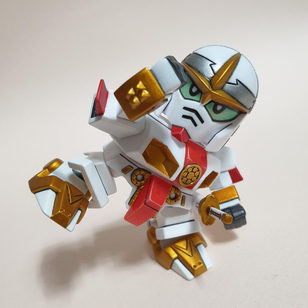 手足がもう少しうまく動けるように作りました。