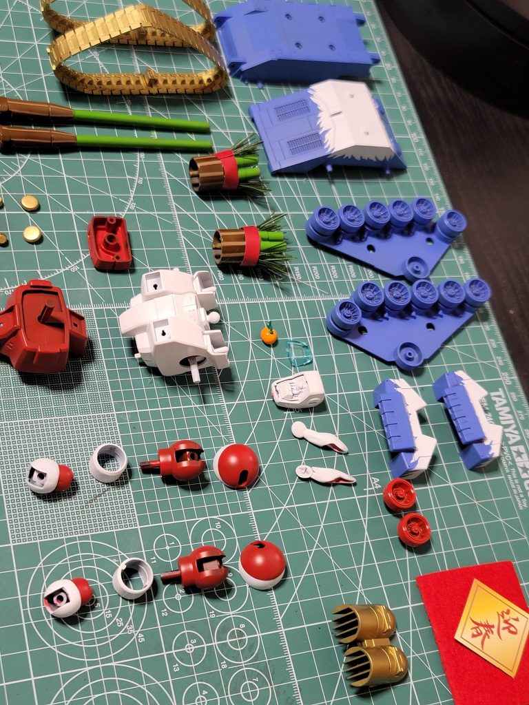 富士山キャタピラ、門松ガトリング紅白などで おめでたいカラーリングを心掛けて制作しました