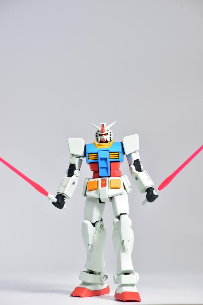 ククルスドアンの島に出てくるガンダムの構図で。足が難しい。