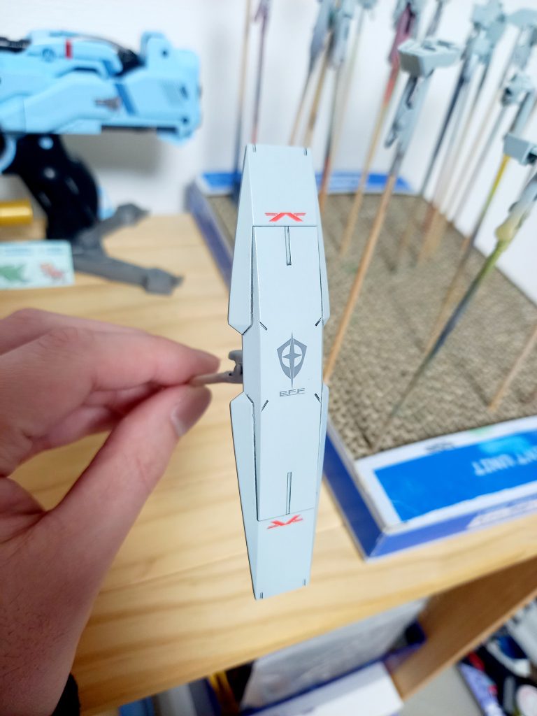 デカールも色んなカラーを混ぜて、機体カラーが単調にならないようしてみました😳👍