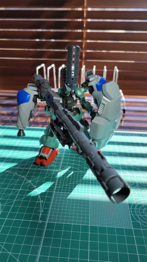 エアブラシを買って一年と三ヶ月、重い腰を上げて初めて塗装したのはディランザでした。これからよろしくお願いします!