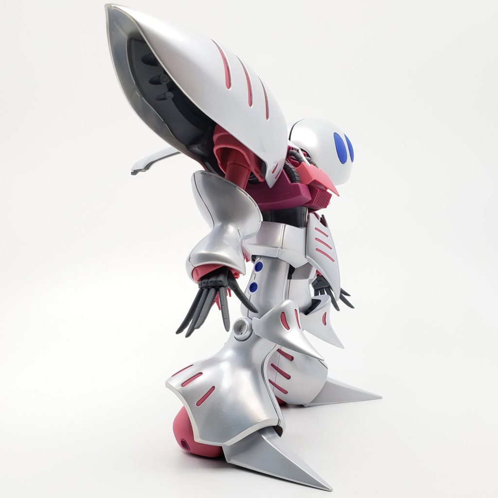 前→後→横外装パーツはシルバー感強めのクリアホワイト。その他のパーツは表面処理後に光沢トップコートでヤスリ跡を消してからつや消しトップコートのお手軽フィニッシュ。キレイに仕上がって見えてますが撮影ブースとスマホのカメラの優秀さのおかげですｗ ギリギリ締切日に滑り込みくらいのドタバタ制作(いつもの事)で、ちょっと納得いかない部分とか反省点はあるのでおいおいちゃんと仕上げなおそうと思ってます。ひとまずはこれで一区切り。