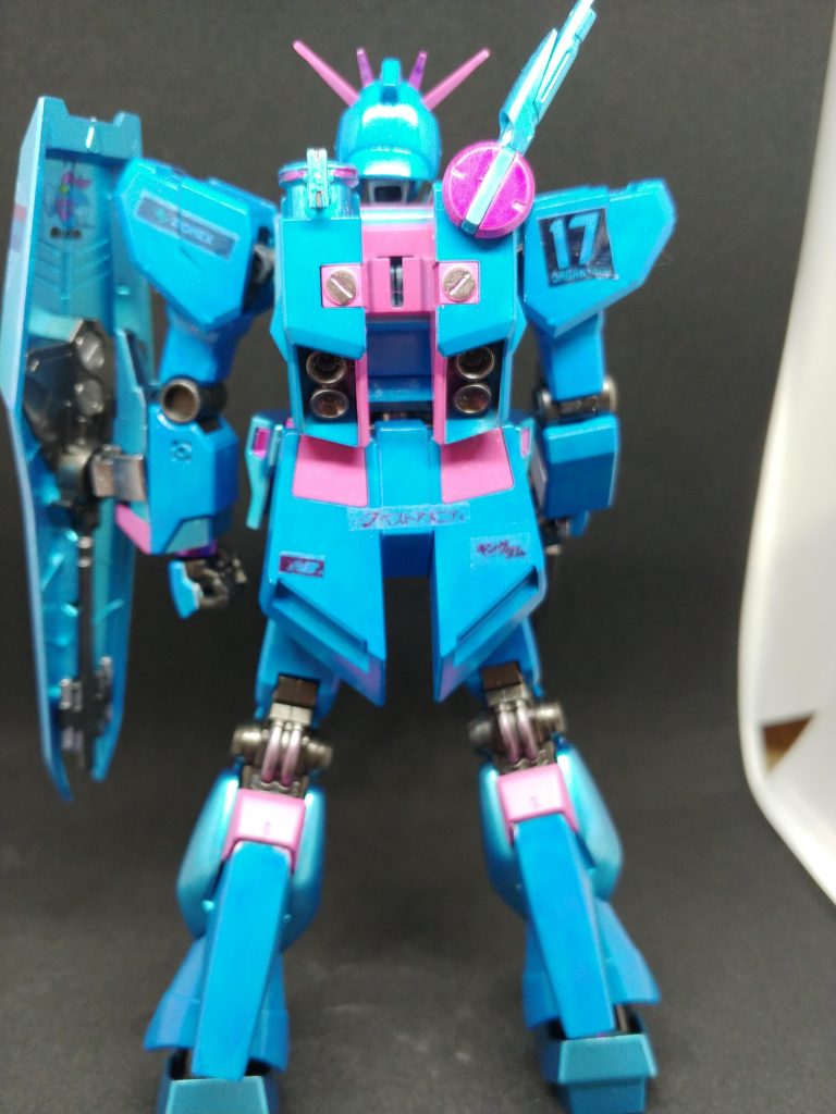 シールドの裏にウイントス君をもうちょっとやりたい事のイメージはあったけど今の自分では取り敢えずここまで、この後あまりにテカテカなんでつや消ししてみようと思うが、まだ失敗の可能性があるので、その前に取り敢えずまぁサガン鳥栖Ver.は今回の失敗を修正してまたやってみようと思う。