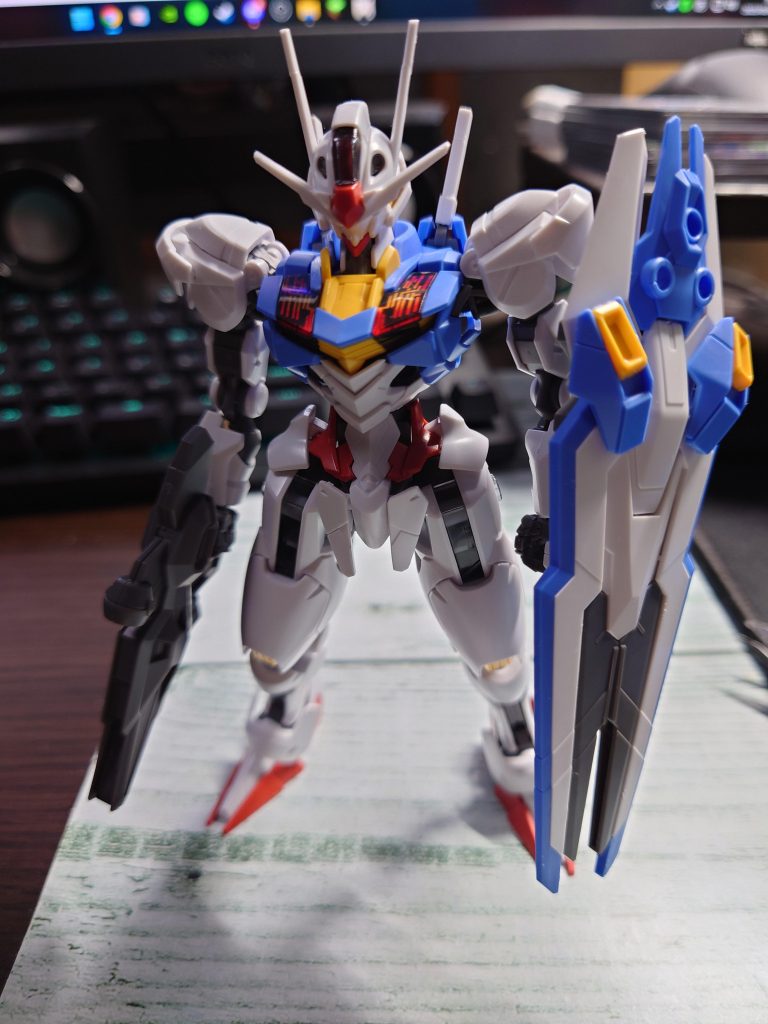 シールド装備実体シールド持ったアシンメトリー感が好きです