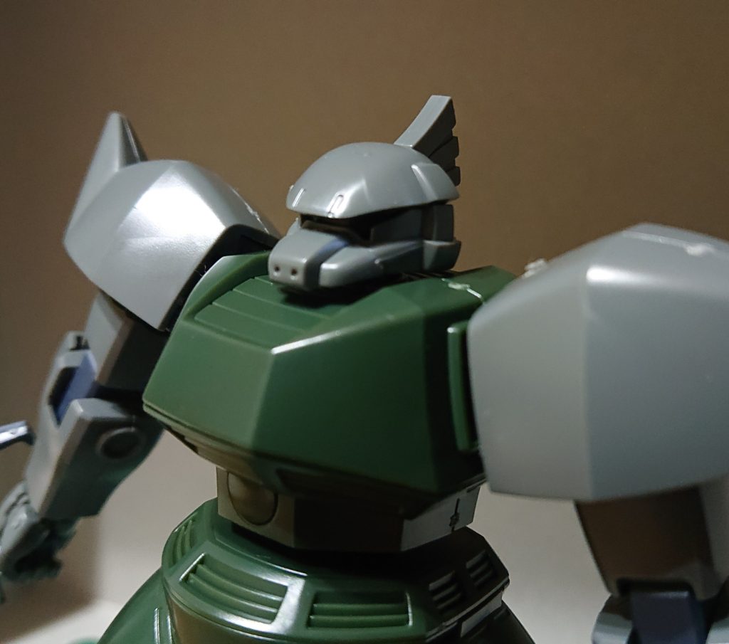 結構、のっぺりしていたので、苦手なスジ彫り、プラ板張り付けてのディテールアップ。もちろん合わせ目消しはマストで。 最後まで、見てくれて、ありがとー🙏