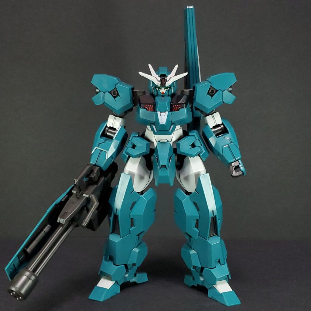 通常状態。発光状態で作ったのでキャノンの一部が赤いのがちょっと難点。