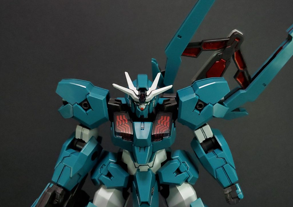 シェルユニットもシールではなくロイヤルメタレッドで塗装してます。