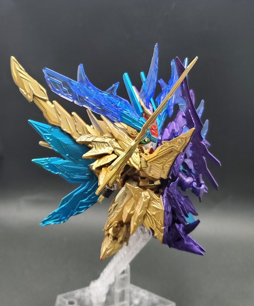 右側からシャイニングソードとダークネスソードは曹操ウイングから持ってきてます