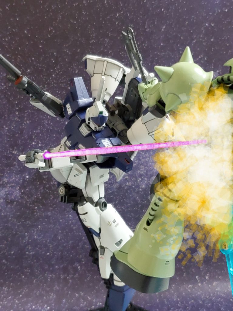 0083年10月、オーストラリア『トリントン基地』にてジオン残党軍に試作ガンダム2号機が奪取される事件が発生😵💦そして、0083年10月31日……デラーズフリートは電波ジャックを行い地球連邦軍に対し宣戦を布告するのであった…😓💦