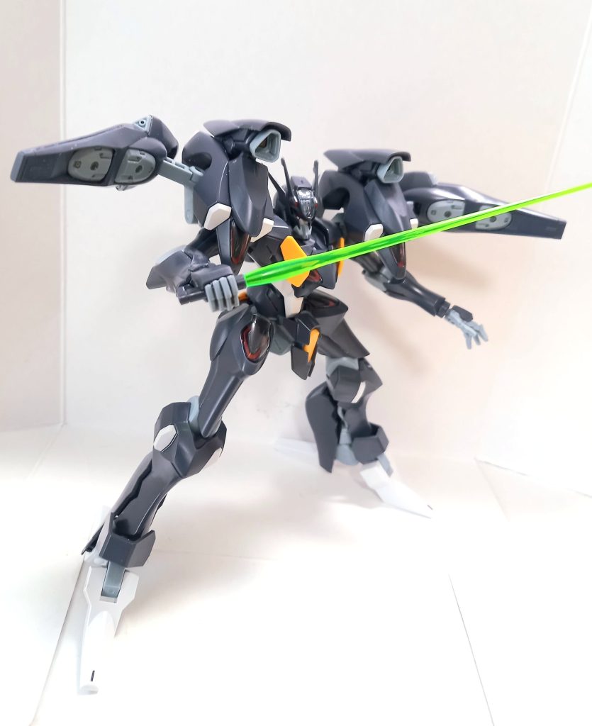 ガンダムファラクト–3枚目/制作者：Takanari