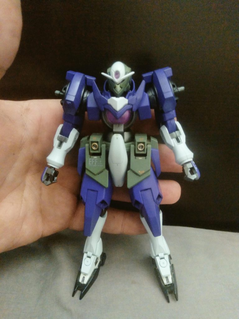 After painting the upper and lower half of the kit