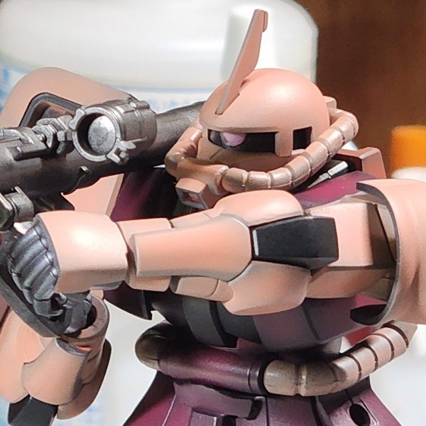 シャア専用ザクⅡです