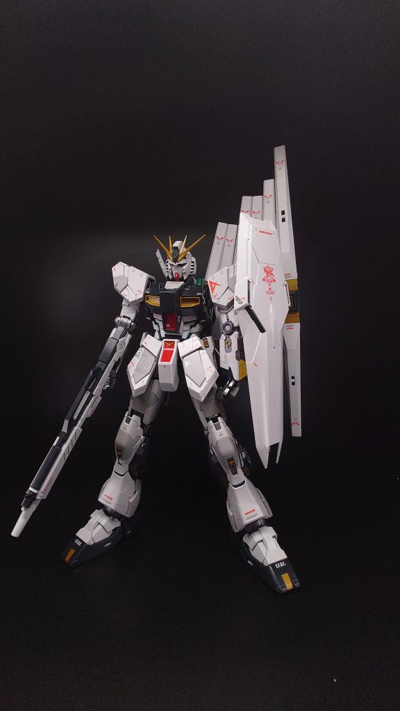 νガンダム–4枚目/制作者：Orz