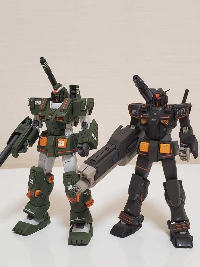 ヘビーガンダムと。この年になってFSWSの機体が1/144で揃うのは感慨深いです。