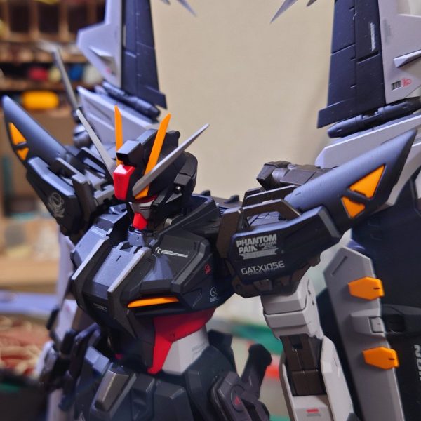 MG ストライクノワール