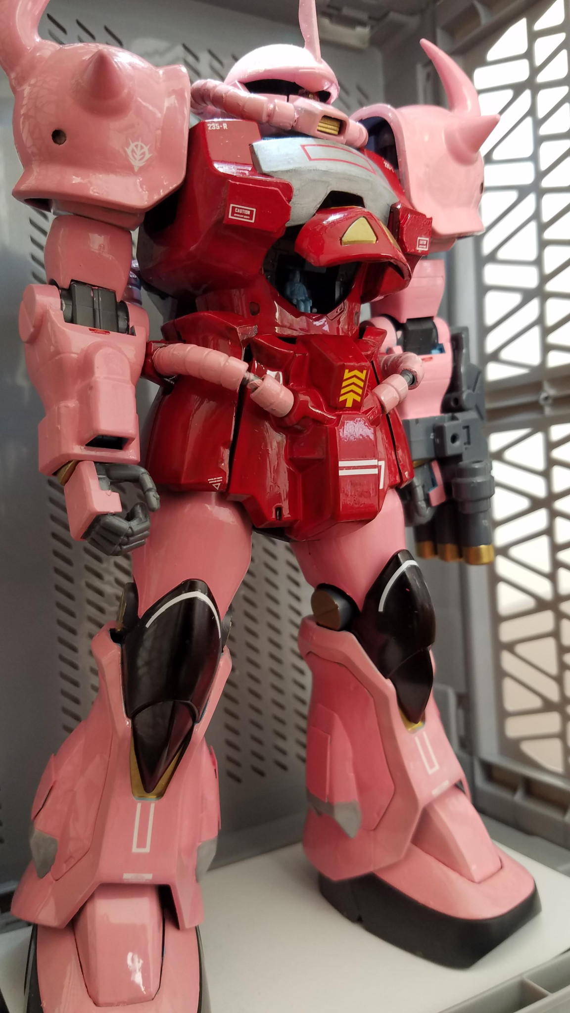 シャア専用グフカスタム｜Mk-ⅩⅡさんのガンプラ作品｜GUNSTA（ガンスタ）