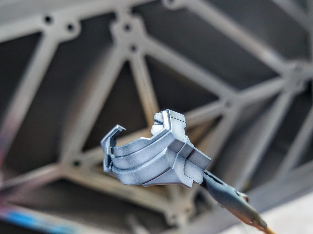 各パーツをグラデーションつけて塗装