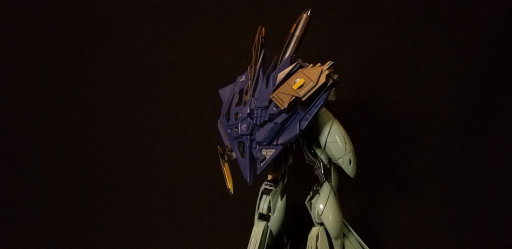 バックショットです。差し色にスターブライトゴールドを使用しています。