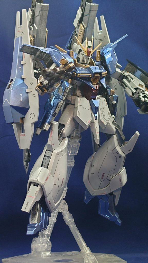 射撃。可動域が絶妙に狭くてポージングが難しい!