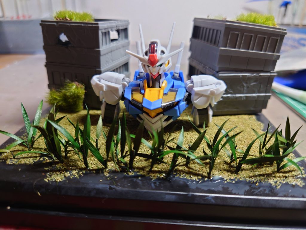 ビルにはカスタマイズシーンベース(市街地Ver.)の物を使用しました。ベースの面積に収まるようにするために建物はあまり置けなかったのですが、また機会があれば鉄道模型等の建物を使用した作品も作ってみたいです。