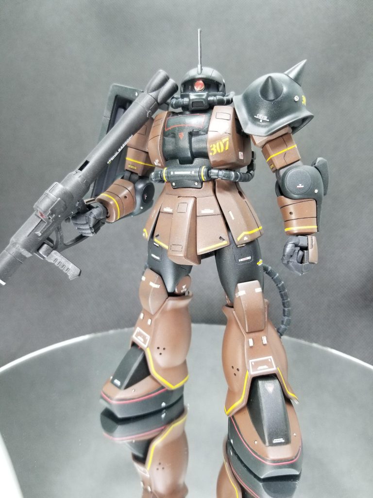 ギャビーハザード専用ザクと言えば真っ先に出てくるのは、やはりMS-06R-2の高機動型でしょうか？色々調べてみると乗機はザクⅠと今回のザクⅡS型もあるそうで、投稿もされてなさそう…なかなかなマイナー機か？(笑)と作製してみた次第です。