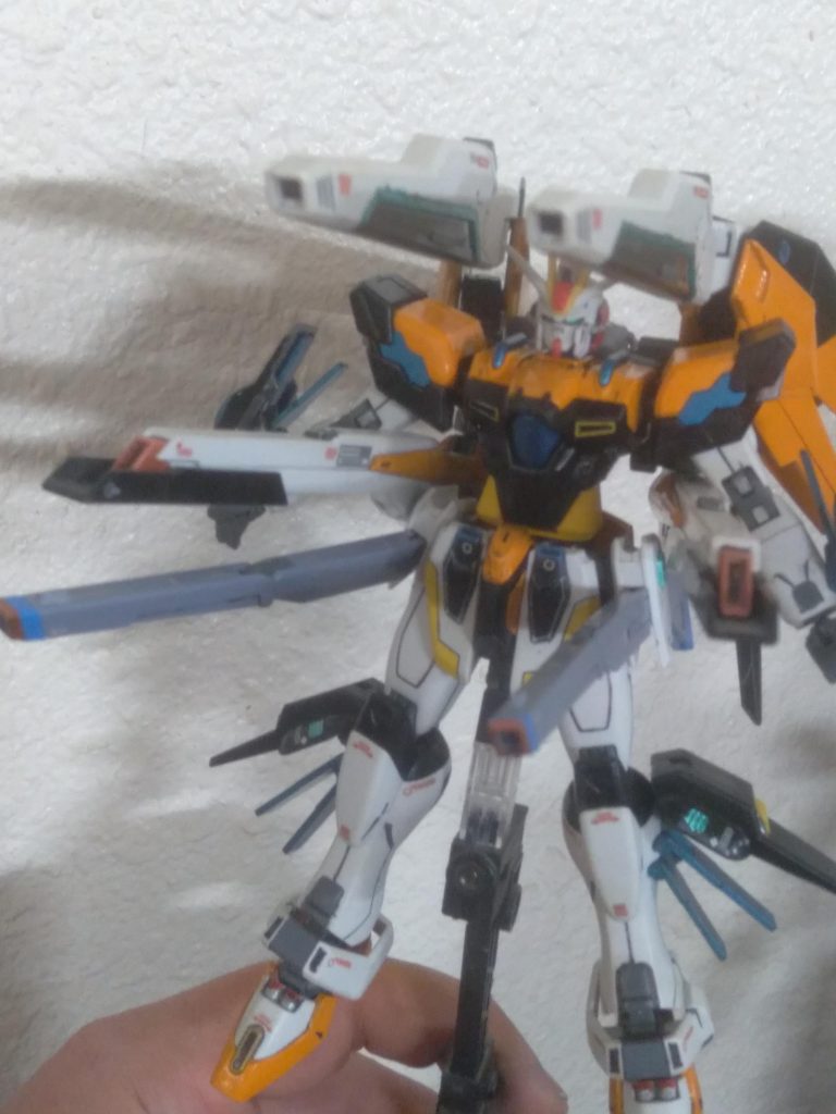 Helios Sol full burst mode. Firing all the weapons at once unleashes enormous amounts of energy. The energy dispersal fins help regulate the heat and energy discharged by all 6 cannons.