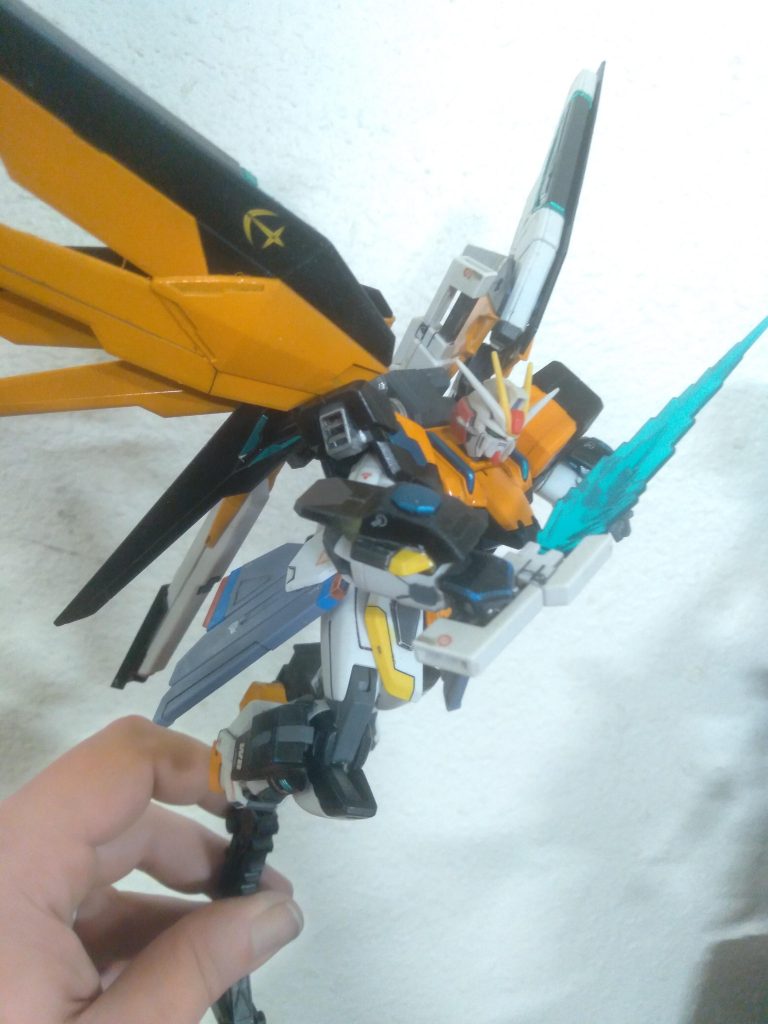 The Helios Sol is a high performance mobile suit capable of using all the equipped cannons to fire on multiple enemies using the multi-lock targeting system