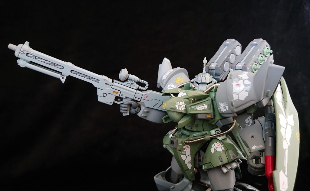 試作ビームライフルをドヤ顔で😁