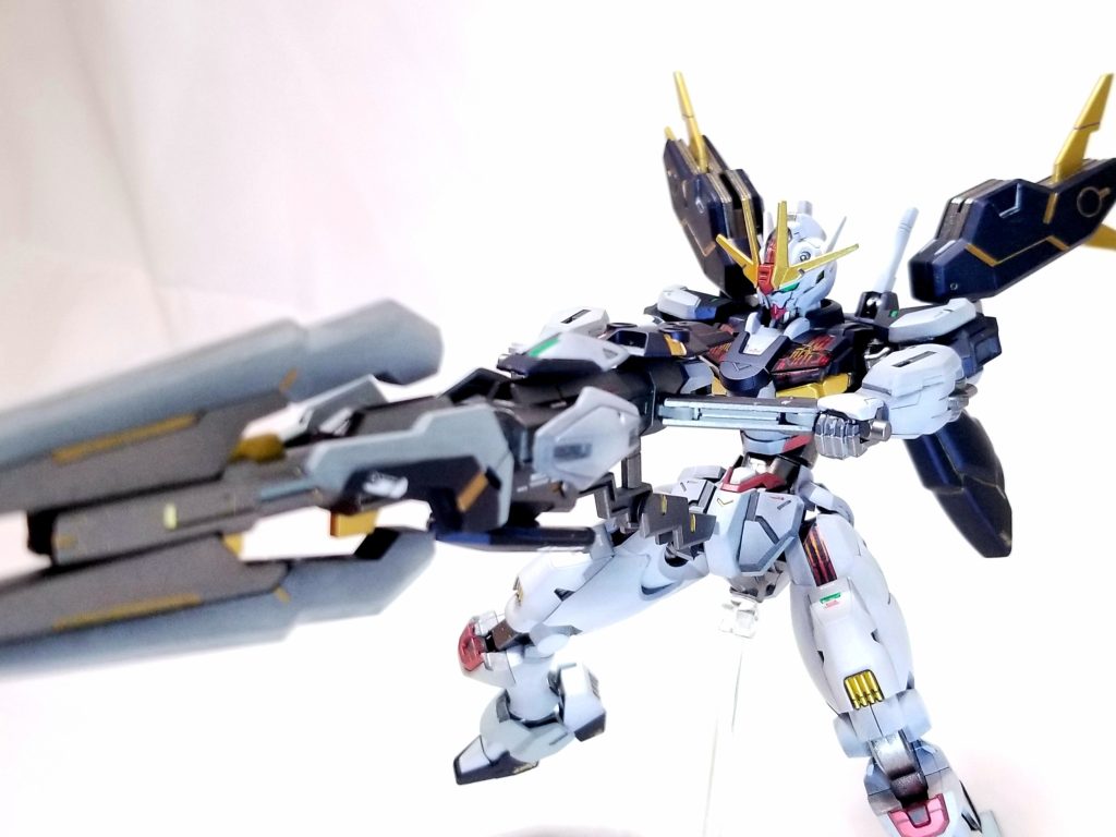 印象的なポーズです。