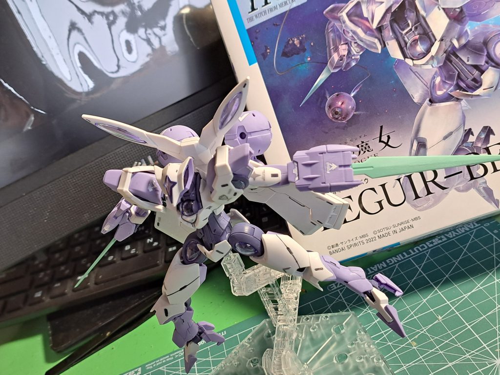 一部失敗して貼れなかった部分もありましたが、意地で完成させました。