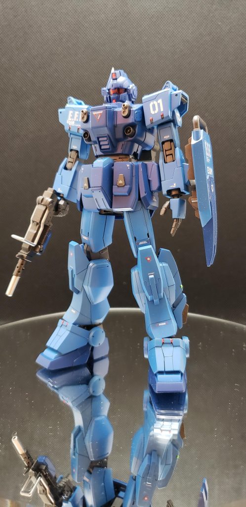 元キットのプロポーションがマッシブだったので少しシェイプした今風のプロポーションに改修してみました。