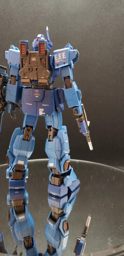 設定とは若干違うのですが排気口類?は赤に塗装しました。レッドポイント&グリーンポイントも追加してます。