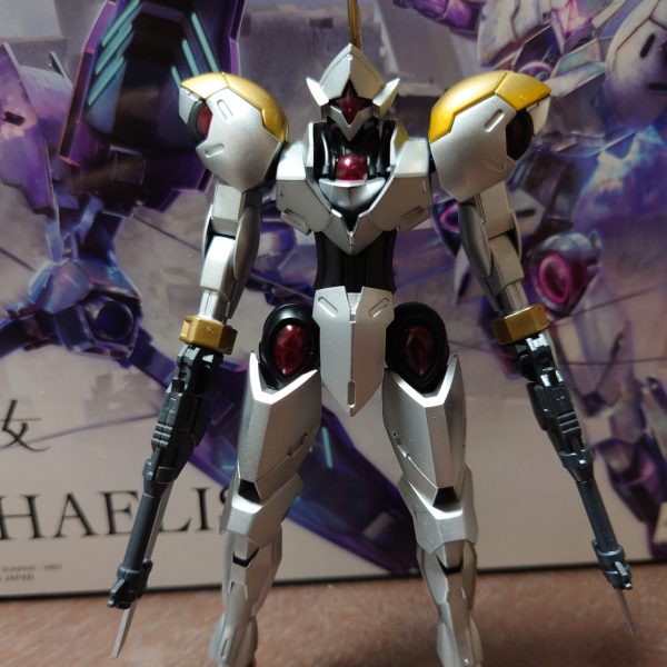 水星の魔女　ミカエリス