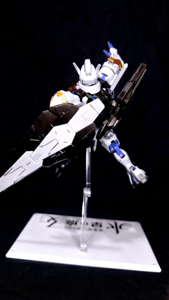 ガンダムルブリス–2枚目/制作者：三藤 麗