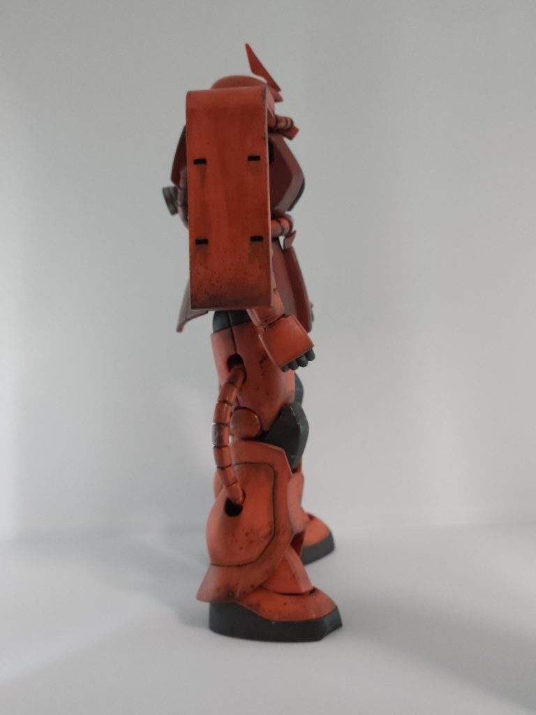 肩のアーマーが良い感じに錆び汚れになってくれました。