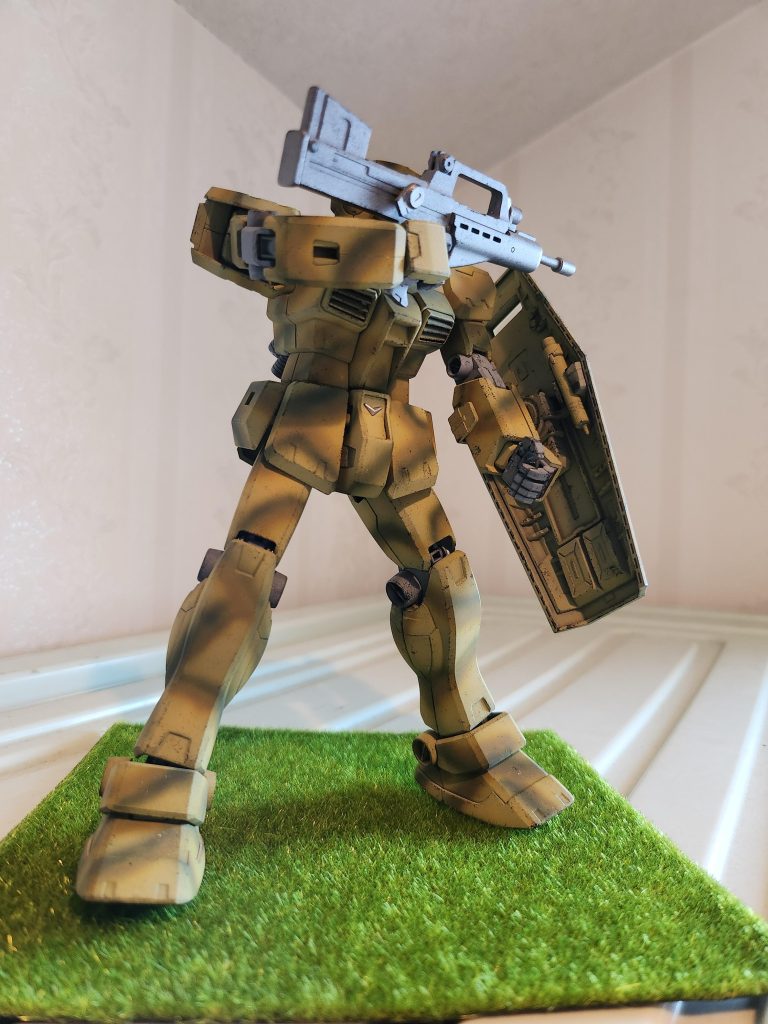 股間の銀色ブイマークがワンポイントで良い感じです。