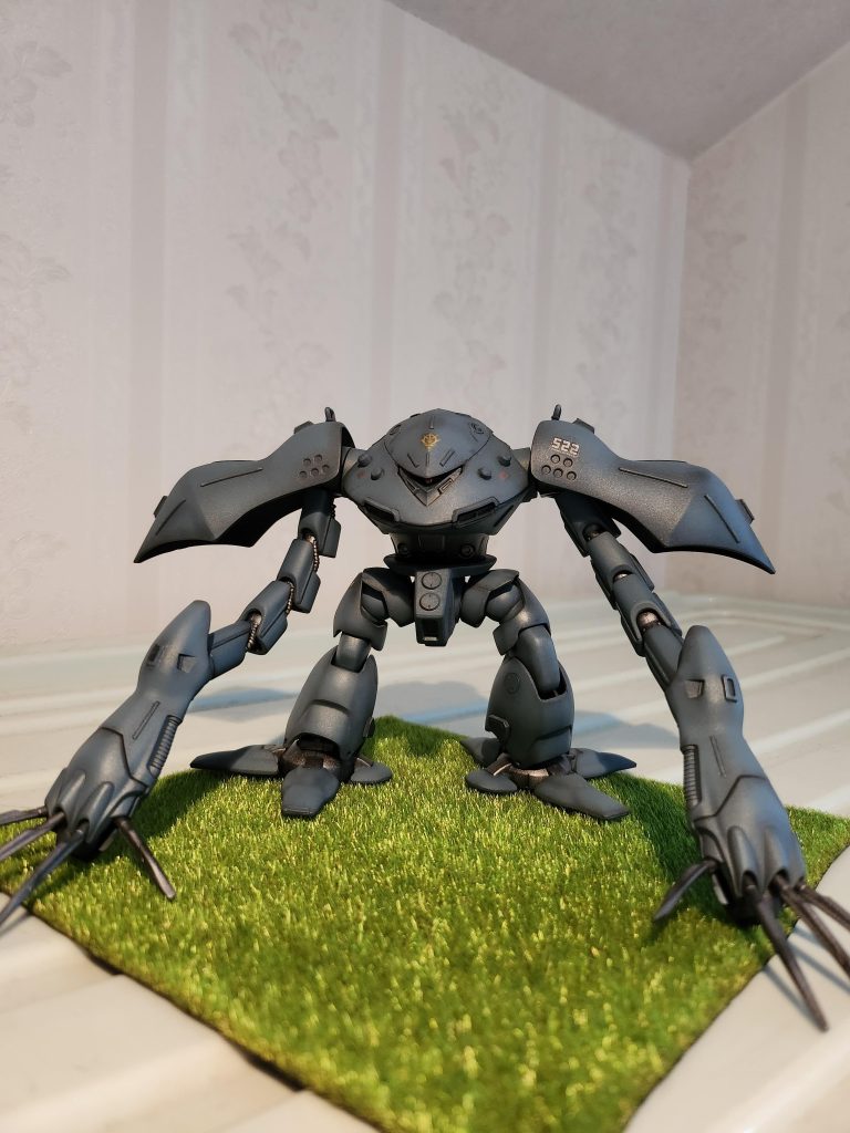 主な改造点は、肩に曳航用フック、魚雷管の強調、脚部に排水装置、全体的にモールドの追加、スジボリ。