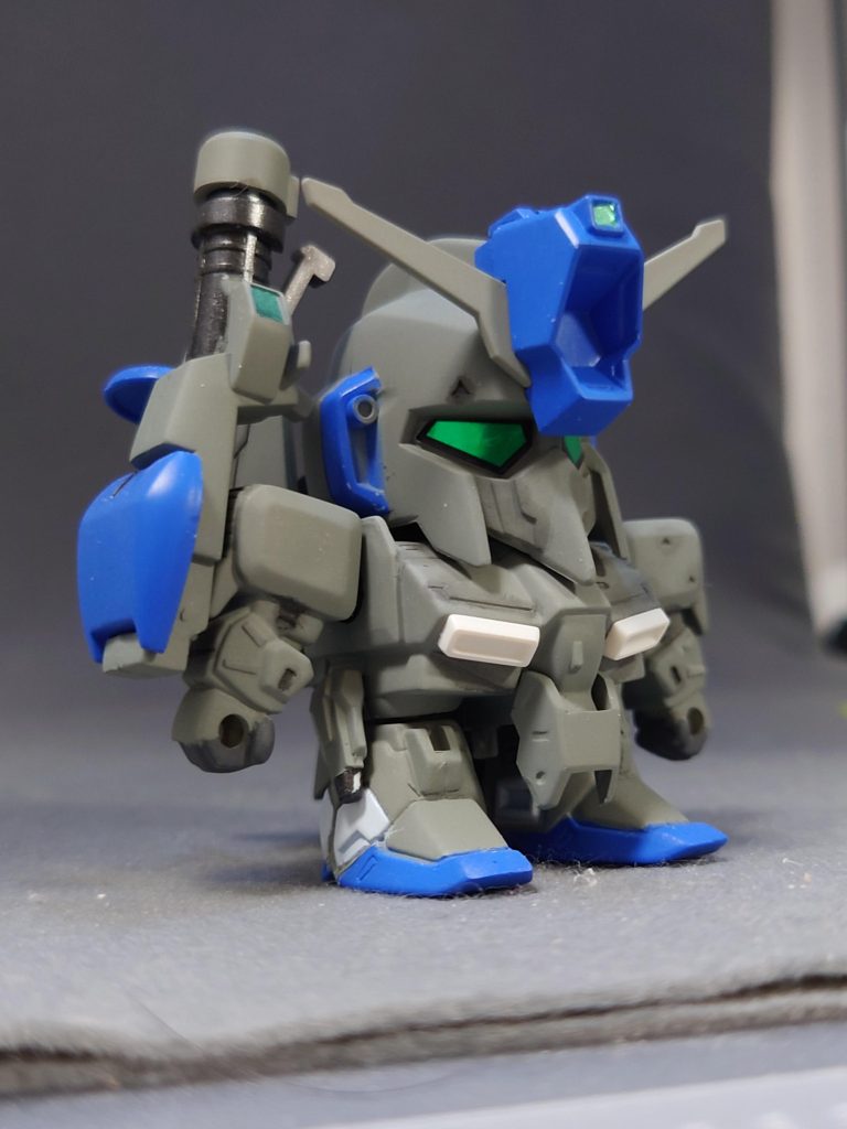 以上、BB戦士ゼータプラスでした。何気にBB戦士をフル塗装で作るのは初めてだったせいか全体的に荒い感じの仕上がりになってしまいました(特に塗装)。これでまだZZとFAガンダムが控えているだけど大丈夫かなこんな調子で·······(汗)けどまぁ、内容を見た時にイメージした形には出来たので個人的には満足です。ここまで見てくださった方、ありがとうございました!