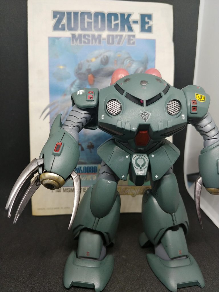 正面のパッと見は良いけど、まだまだ相変わらずの何かしらのミスありです。まぁ関係ないけど、投稿者で