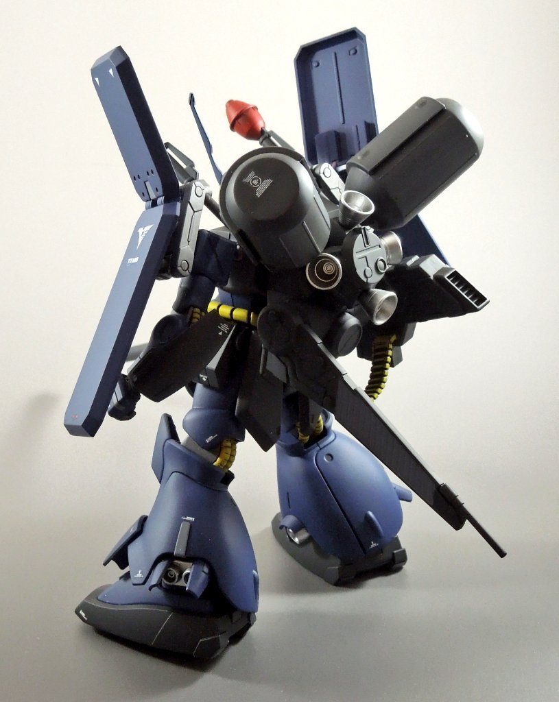 グレーを差し色で入れました。なかなか締まったのでは。