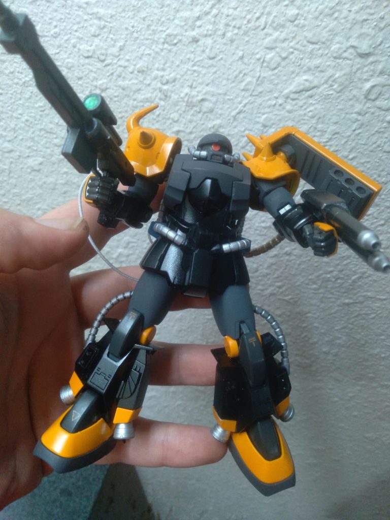 The weapons were made spare parts. The rifle is from Vidar, the twin beam cannon is built from various pieces. The backpack generator was made from parts as well 